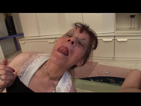 ❤️ Dvě babičky a jeden dědeček mají trojku ❤ Sex video u nás cs.sexeey.ru