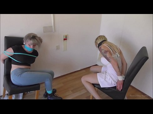 ❤️ Závislá / svázaná a s roubíkem / dáma v nesnázích ❤ Sex video u nás cs.sexeey.ru